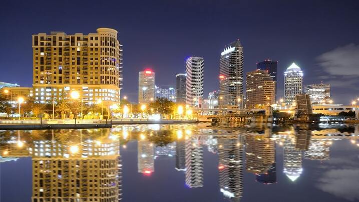A view of downtown Tampa, Florida, with the Tampa Bay in the background